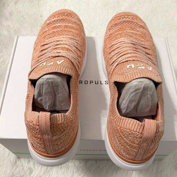 APL TechLoom Wave Women’s Sneakers - Picture 5 of 16